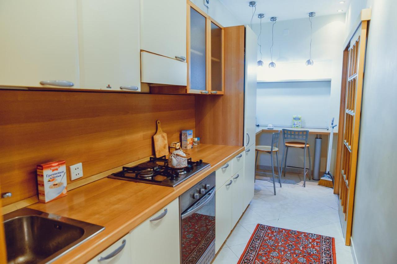 Clock Tower Apartment In Baku Eksteriør billede