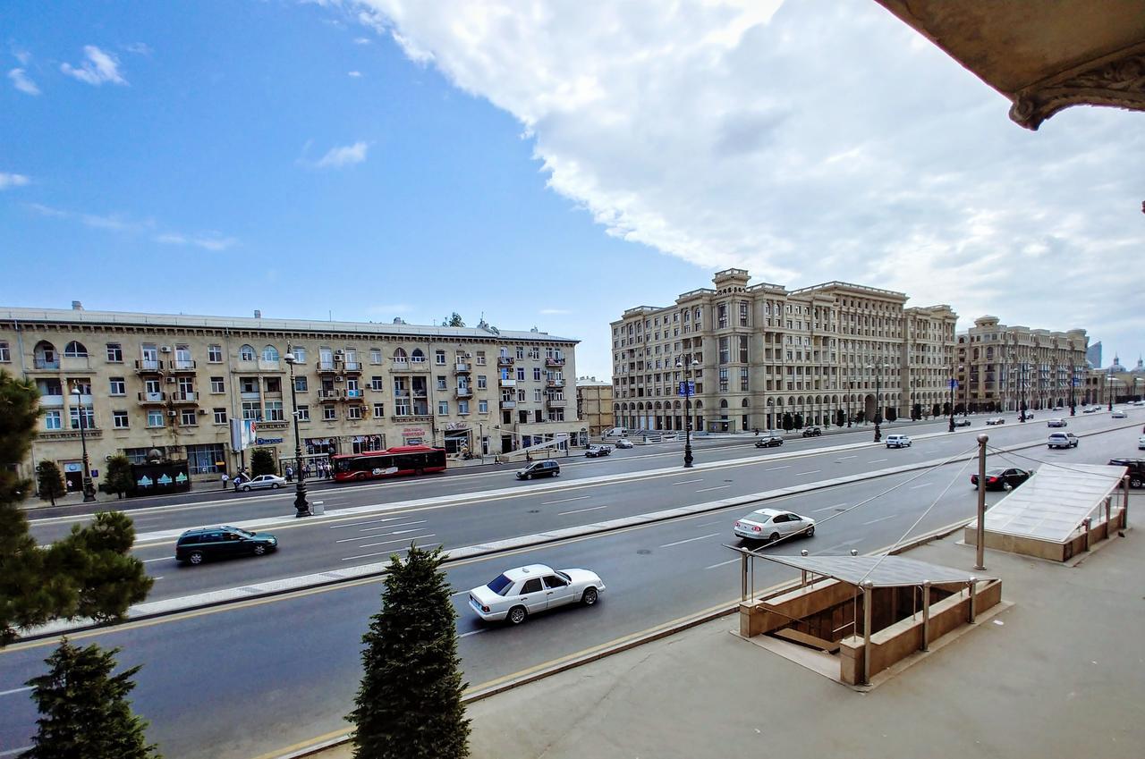 Clock Tower Apartment In Baku Eksteriør billede