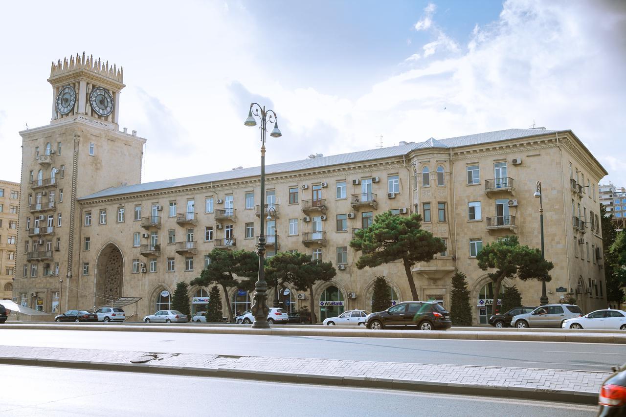 Clock Tower Apartment In Baku Eksteriør billede