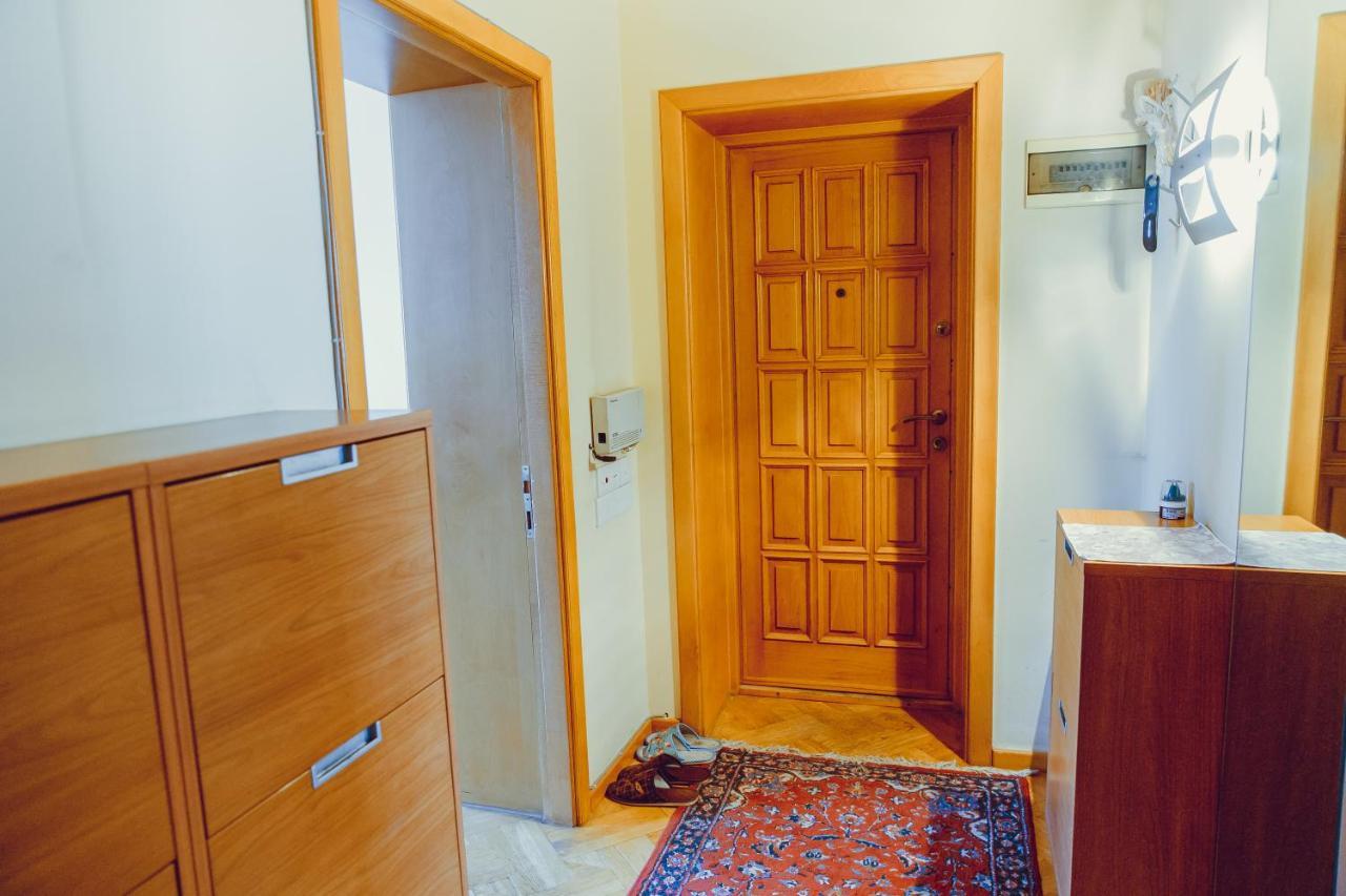 Clock Tower Apartment In Baku Eksteriør billede